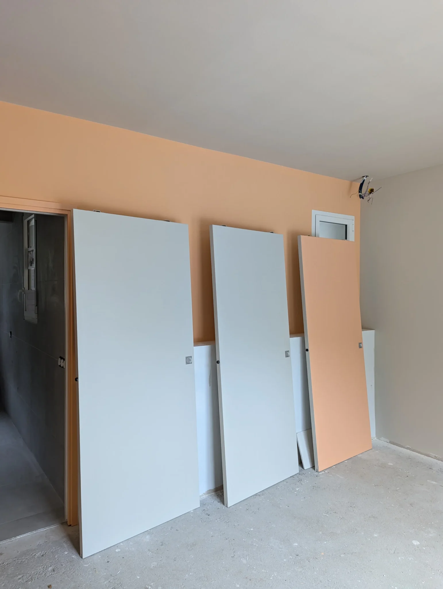 Peinture sur porte à galandage Marmande