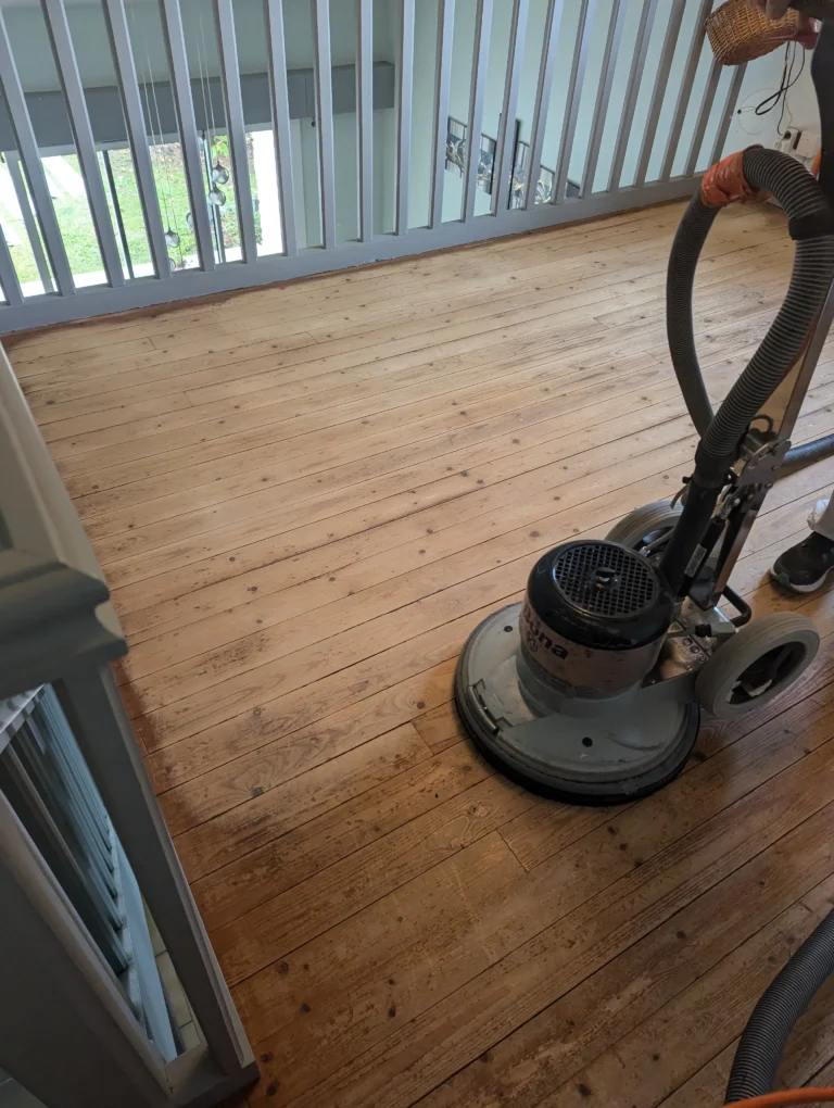 Peintre marmande ponçage plancher